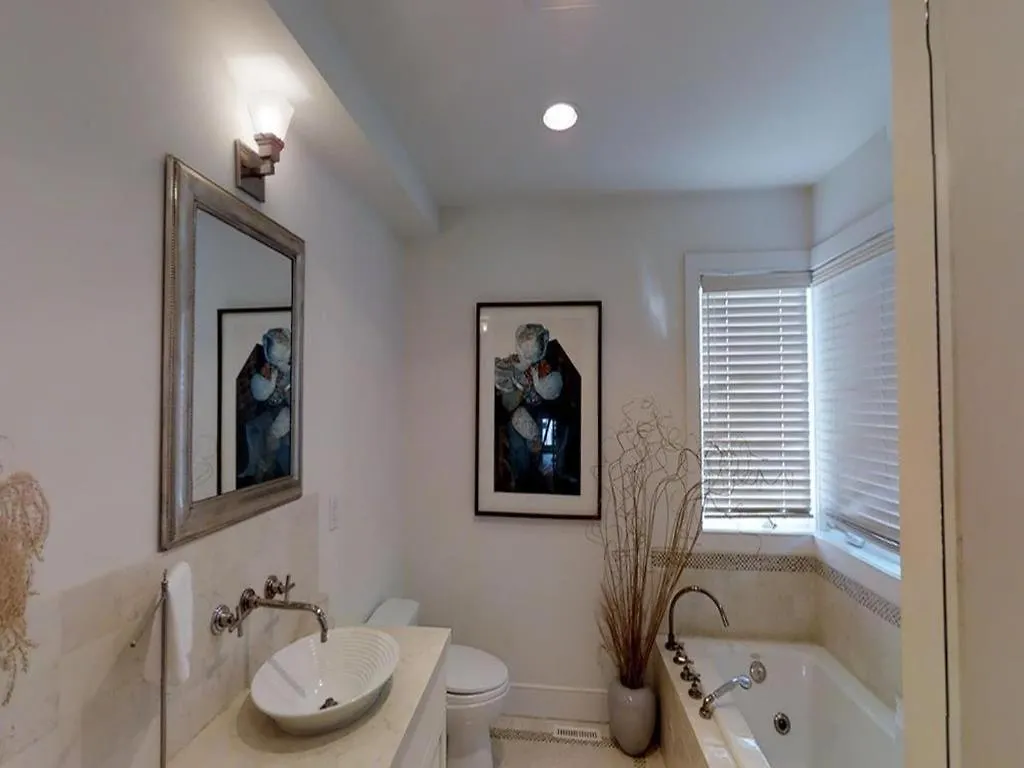 Pet Friendly, Single Family, Ocean Front, Elevator, Beach Badges, Wifi, Decks, Beach Chairs, Oceanview, Keurig, Jacuzzi-Jet Tub, O-S Shower, New York United States